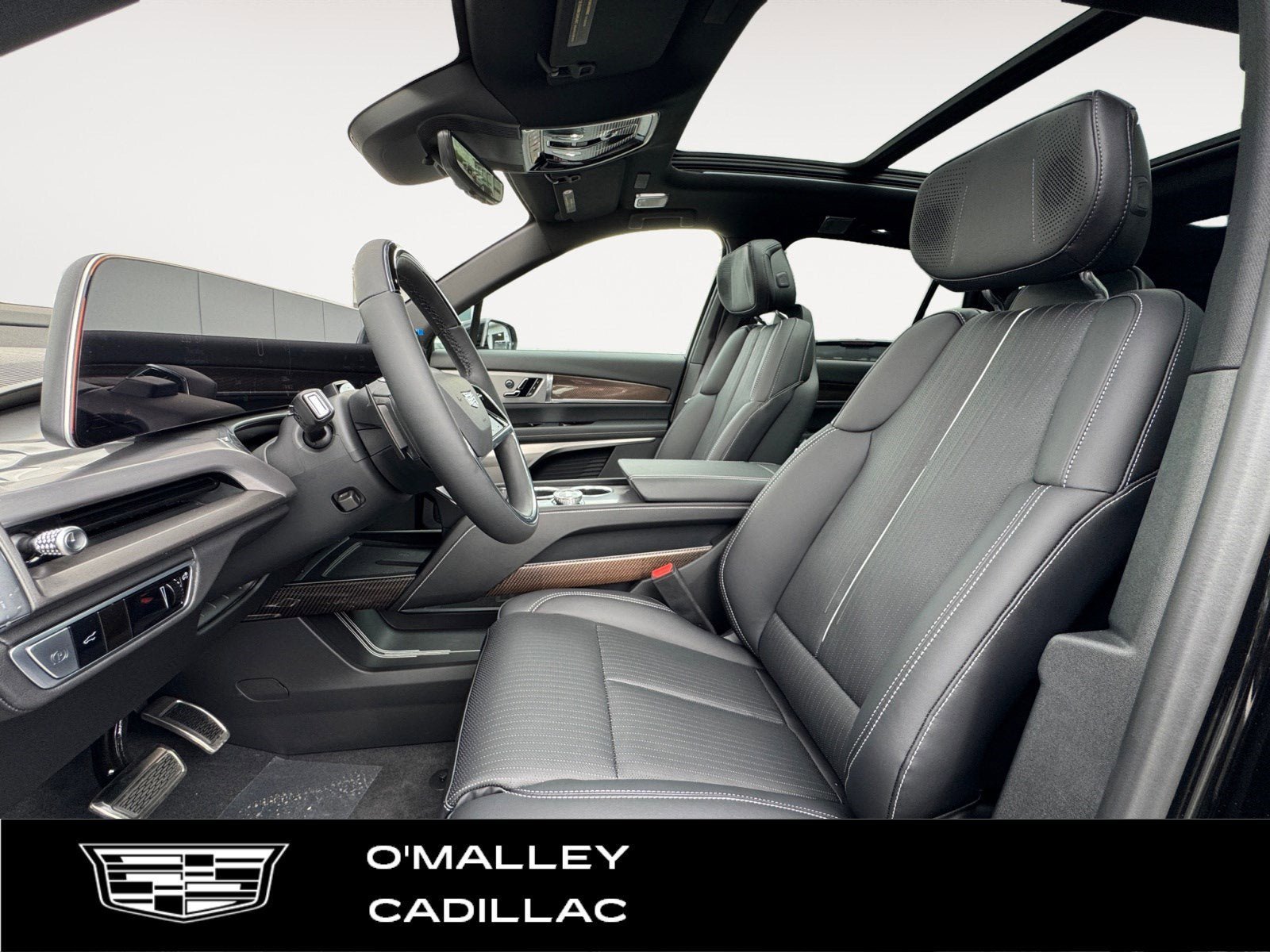 New 2026 Cadillac Vistiq Sport w/ LPO, Floor Liner Package image 10