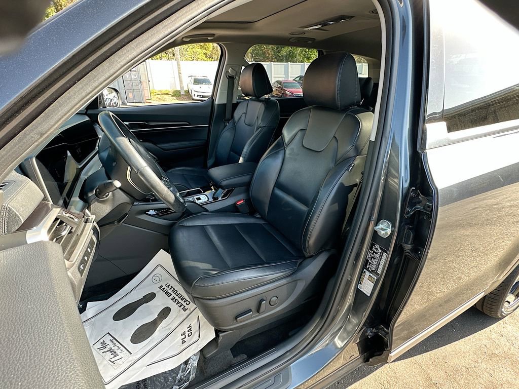 Certified 2023 Kia Telluride S w/ S Sunroof Package image 18
