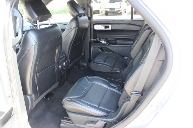 Used 2021 Ford Explorer ST w/ ST Street Pack image 5