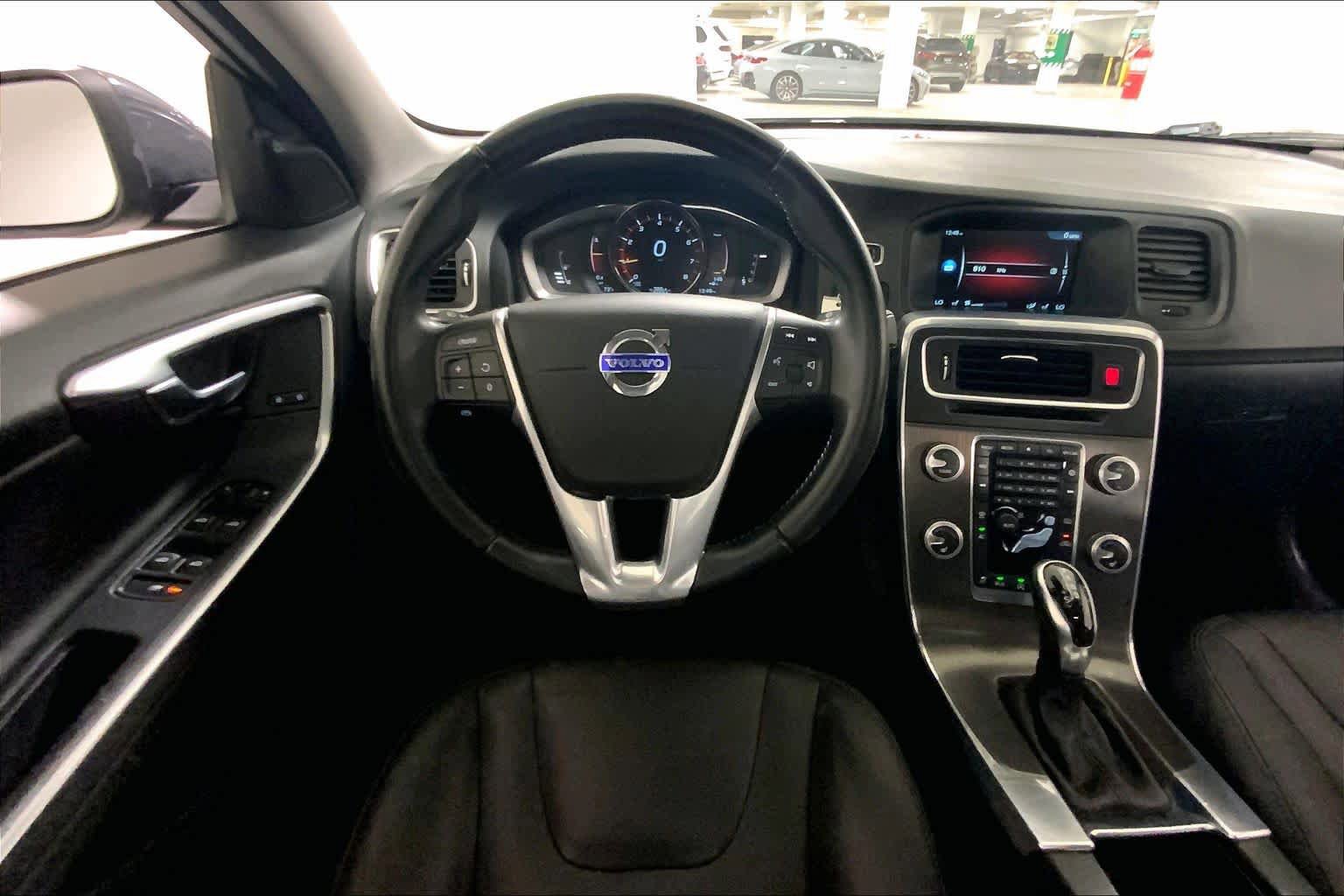 Used 2016 Volvo S60 T5 Premier image 5