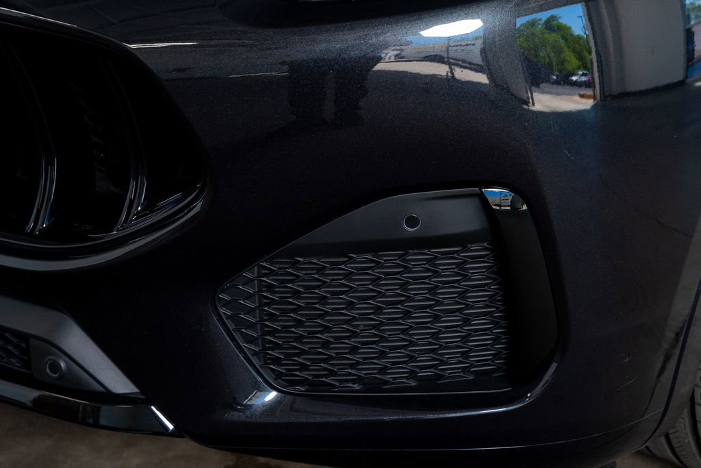 Used 2023 Maserati Grecale Modena image 14