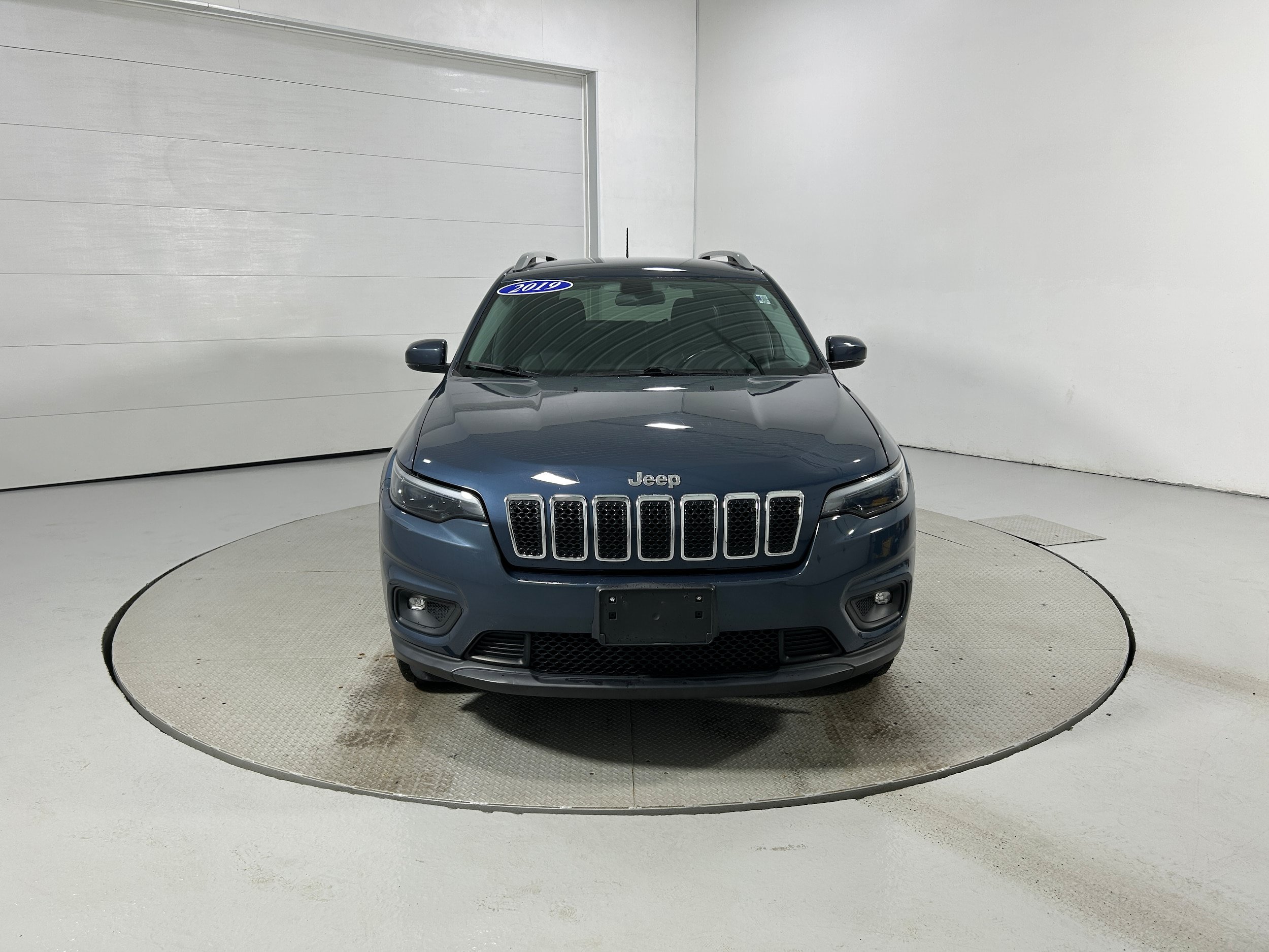 Used 2019 Jeep Cherokee Latitude Plus AWD/4WD image 20