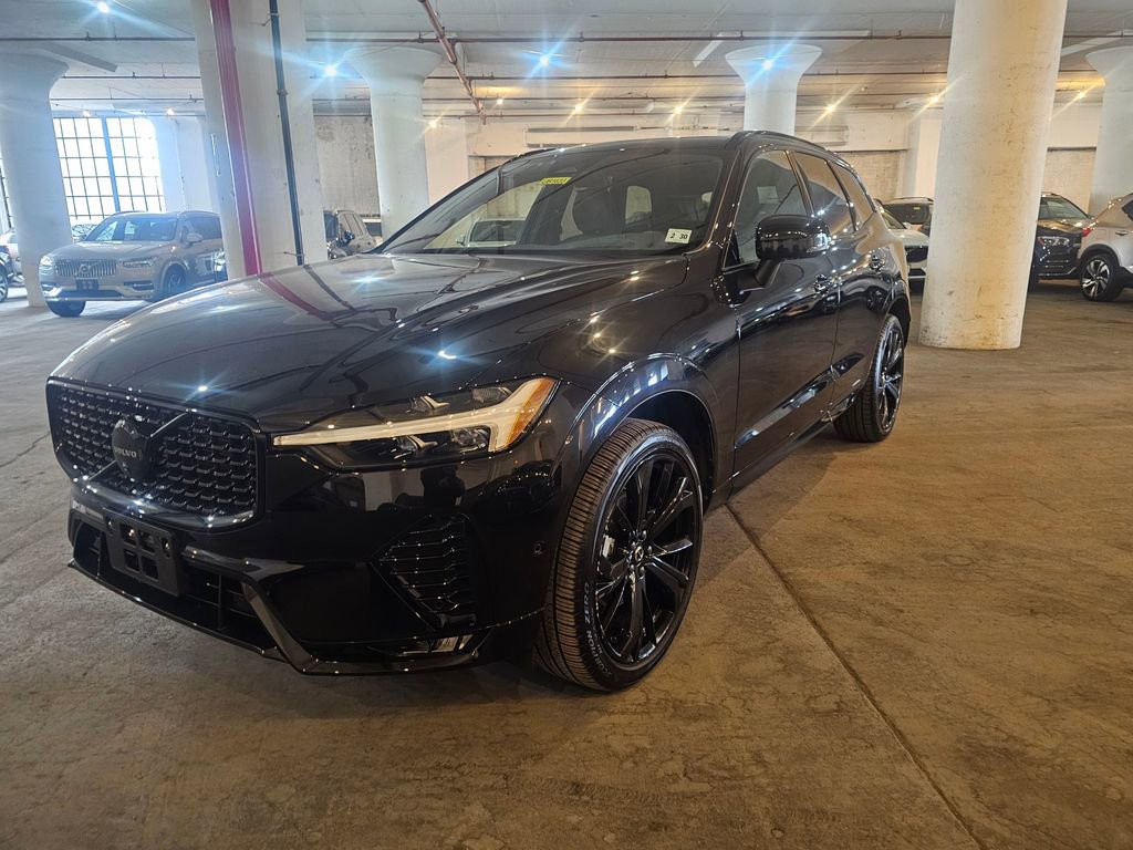 Certified 2025 Volvo XC60 B5 Ultra AWD/4WD image 1