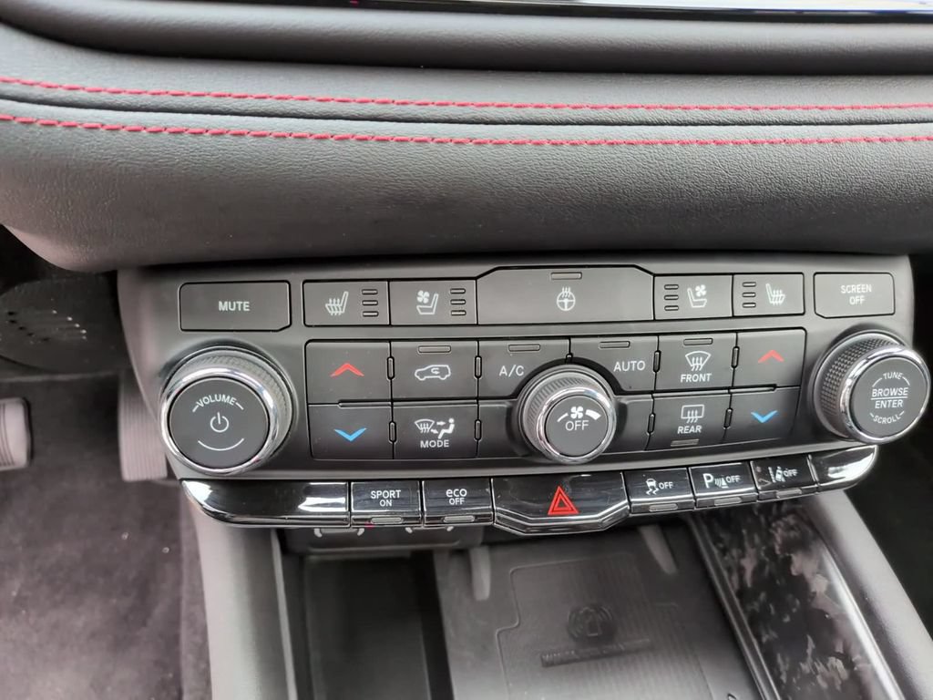 Certified 2024 Dodge Durango R/T AWD/4WD image 29