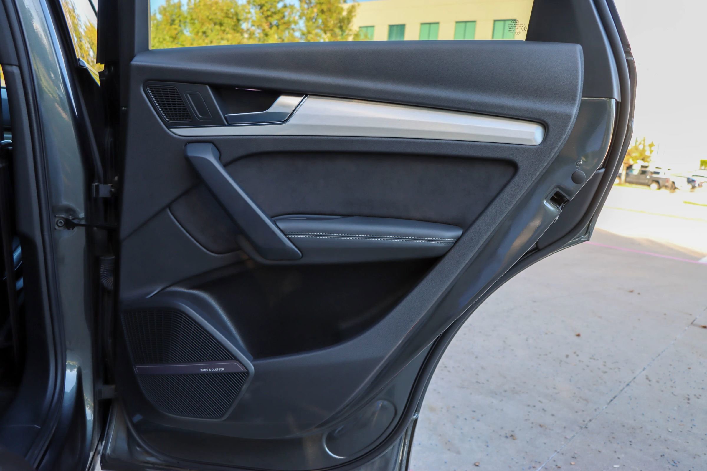 Used 2021 Audi SQ5 Premium Plus w/ Premium Plus Package image 11