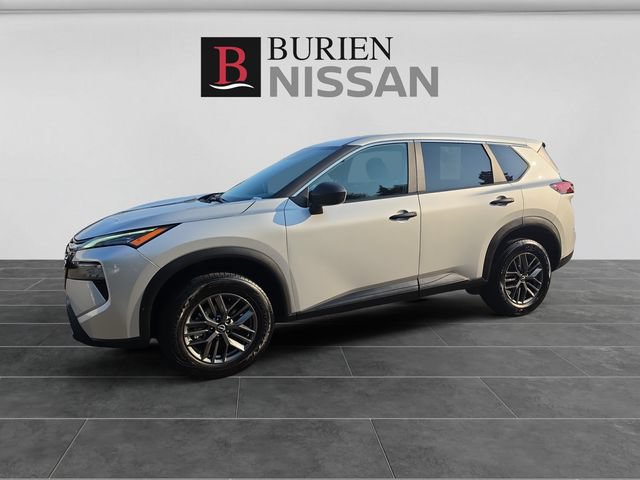 Used 2024 Nissan Rogue S FWD image 1