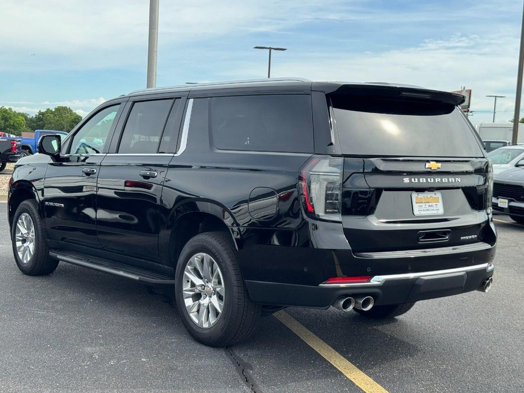 Certified 2026 Chevrolet Suburban Premier w/ Sun And Tow Package AWD/4WD image 6
