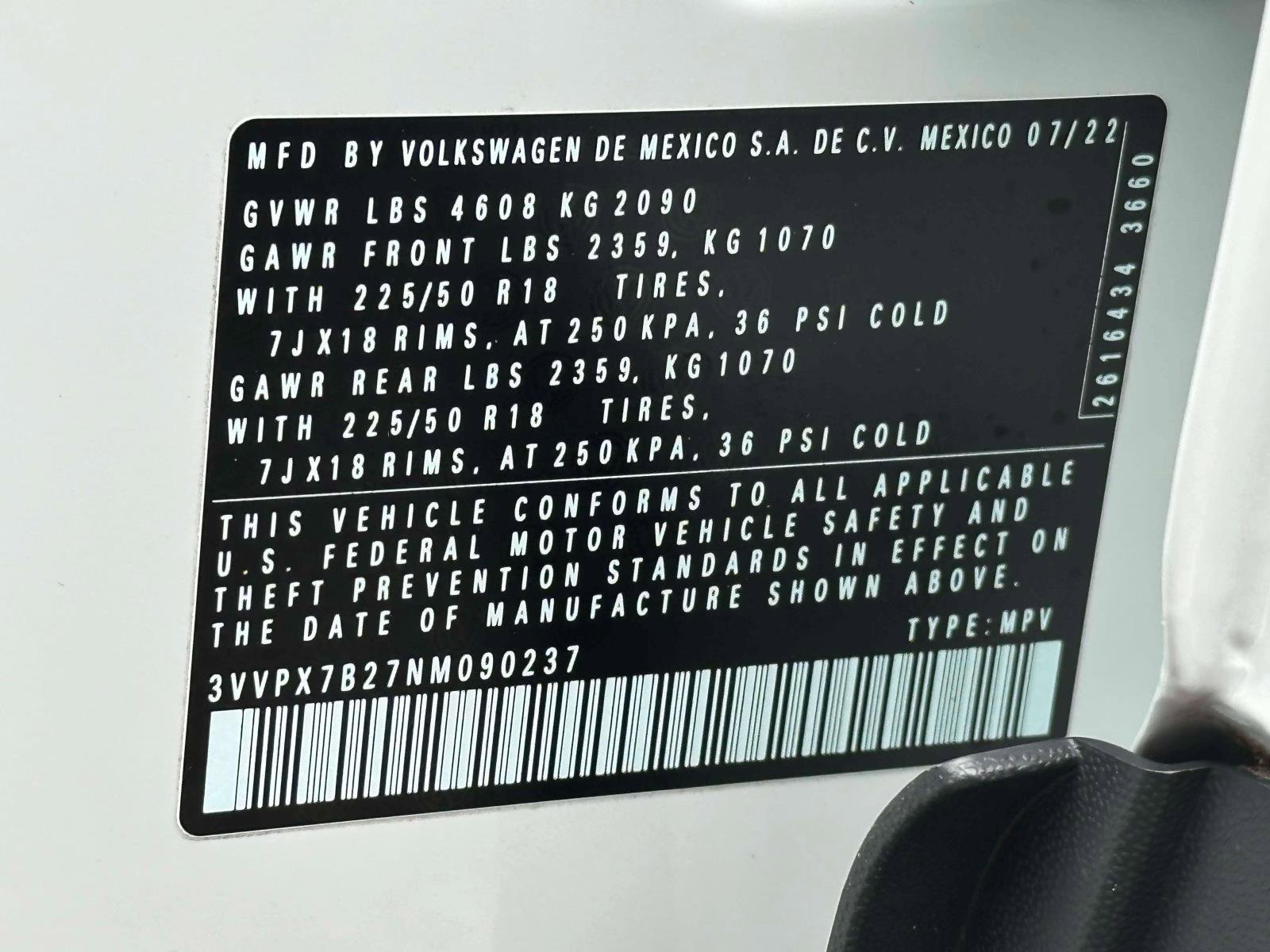 Certified 2022 Volkswagen Taos SE w/ Panoramic Sunroof Package image 17