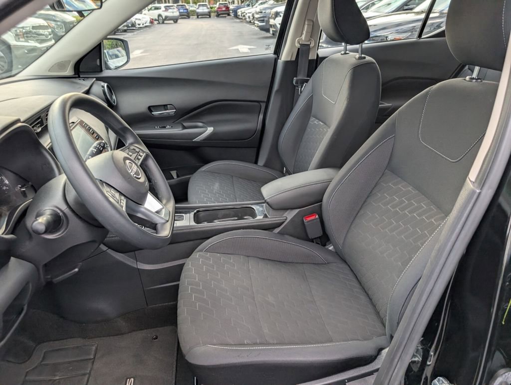 Certified 2023 Nissan Kicks SV image 10