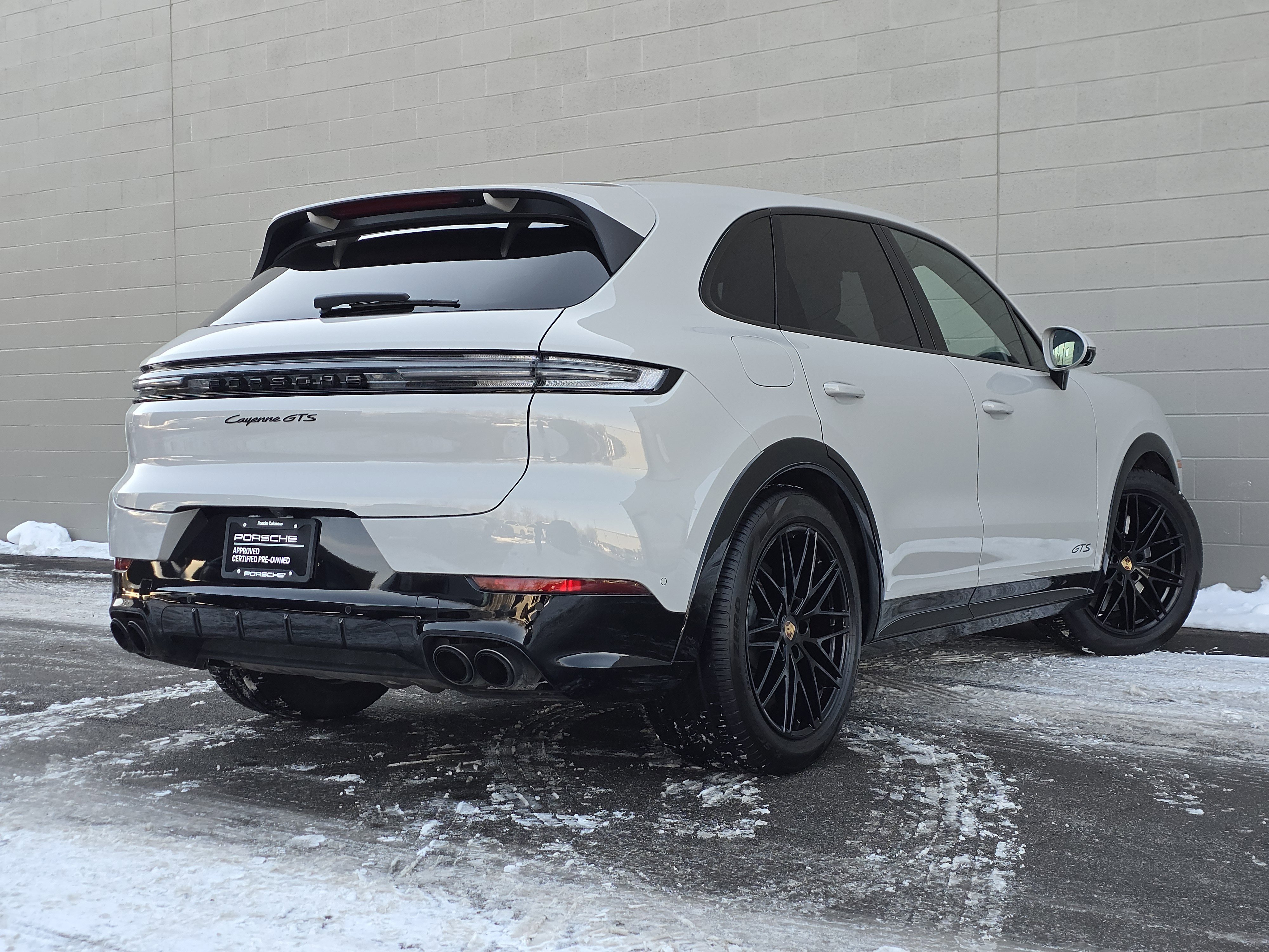 Certified 2025 Porsche Cayenne GTS image 9