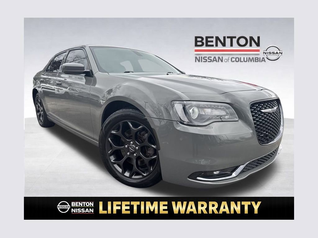Used 2019 Chrysler 300 S image 1