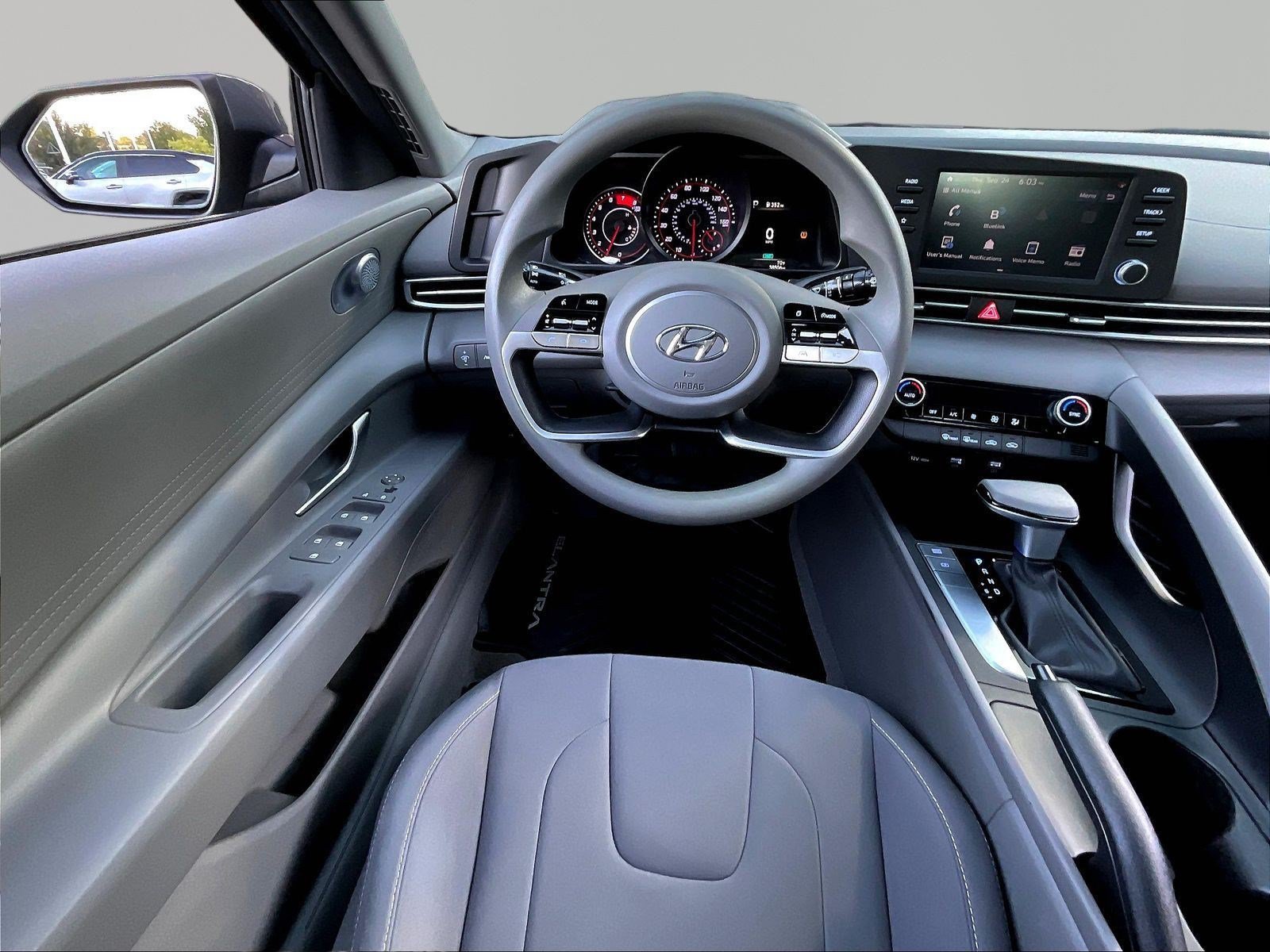 Used 2023 Hyundai Elantra SEL FWD image 8