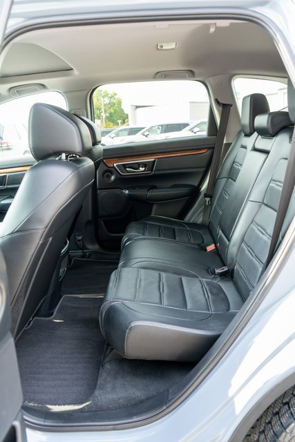 Used 2020 Honda CR-V Touring image 11