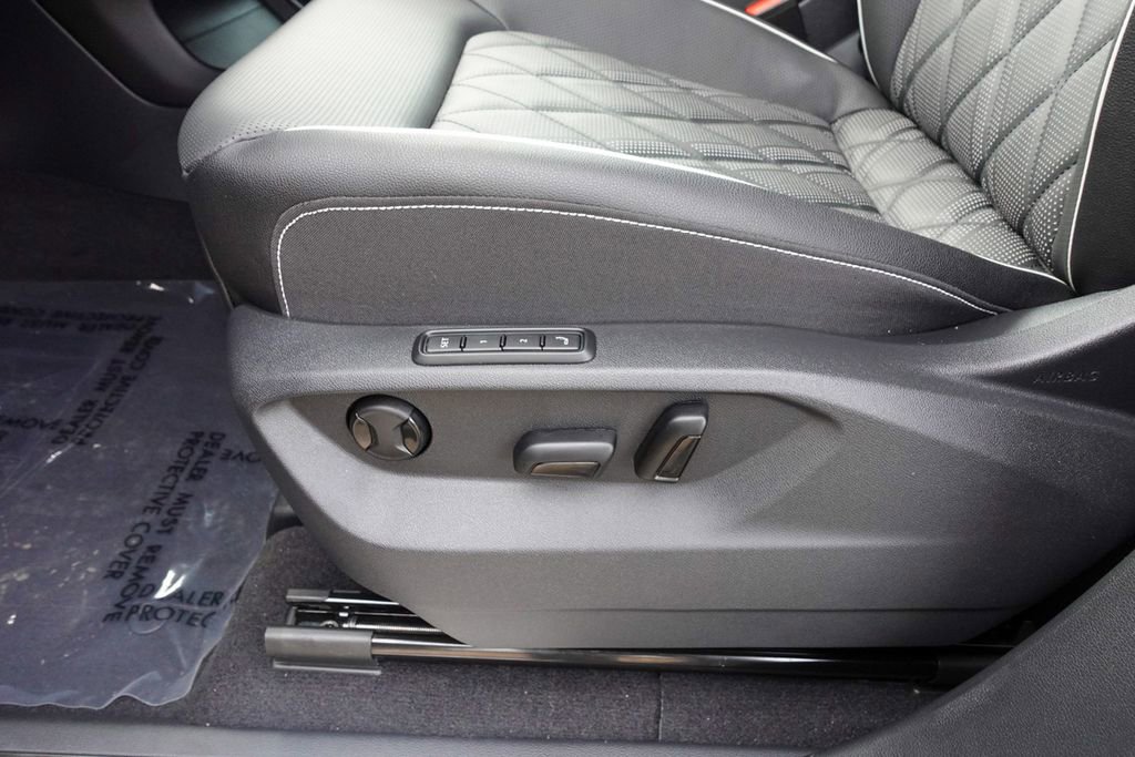 New 2026 Volkswagen Atlas SEL Premium R-Line image 16