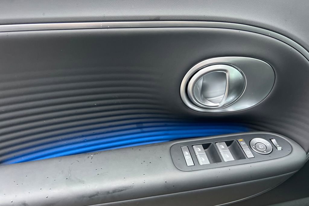 New 2026 Hyundai Ioniq 9 SEL w/ Tow & Go Package image 9