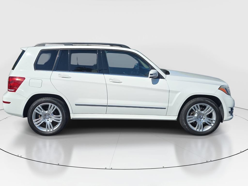 Used 2015 Mercedes-Benz GLK 350 4MATIC image 6