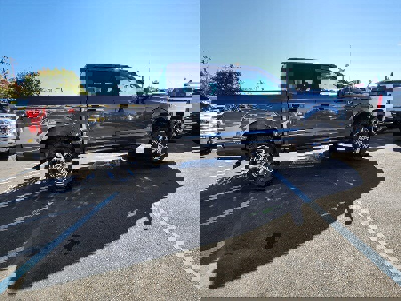 Used 2020 Ford F150 XLT image 6
