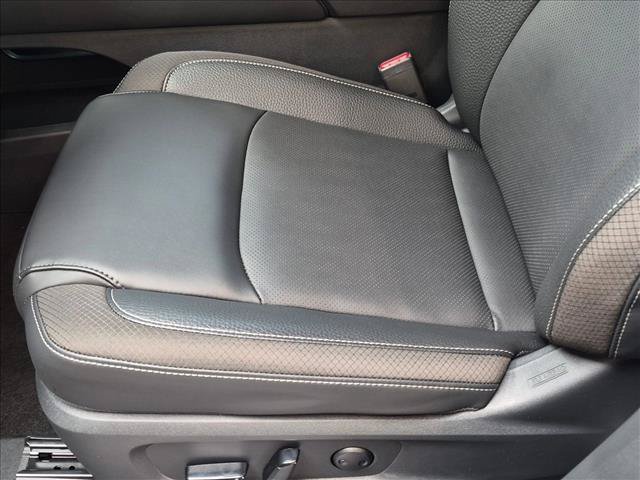 New 2026 Nissan Pathfinder SL w/ SL Premium Package FWD image 4