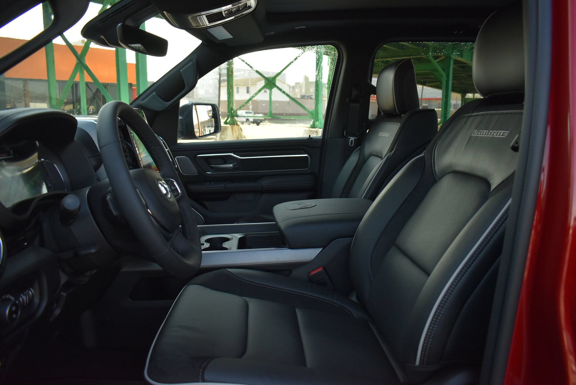 New 2026 RAM 1500 Laramie AWD/4WD image 16