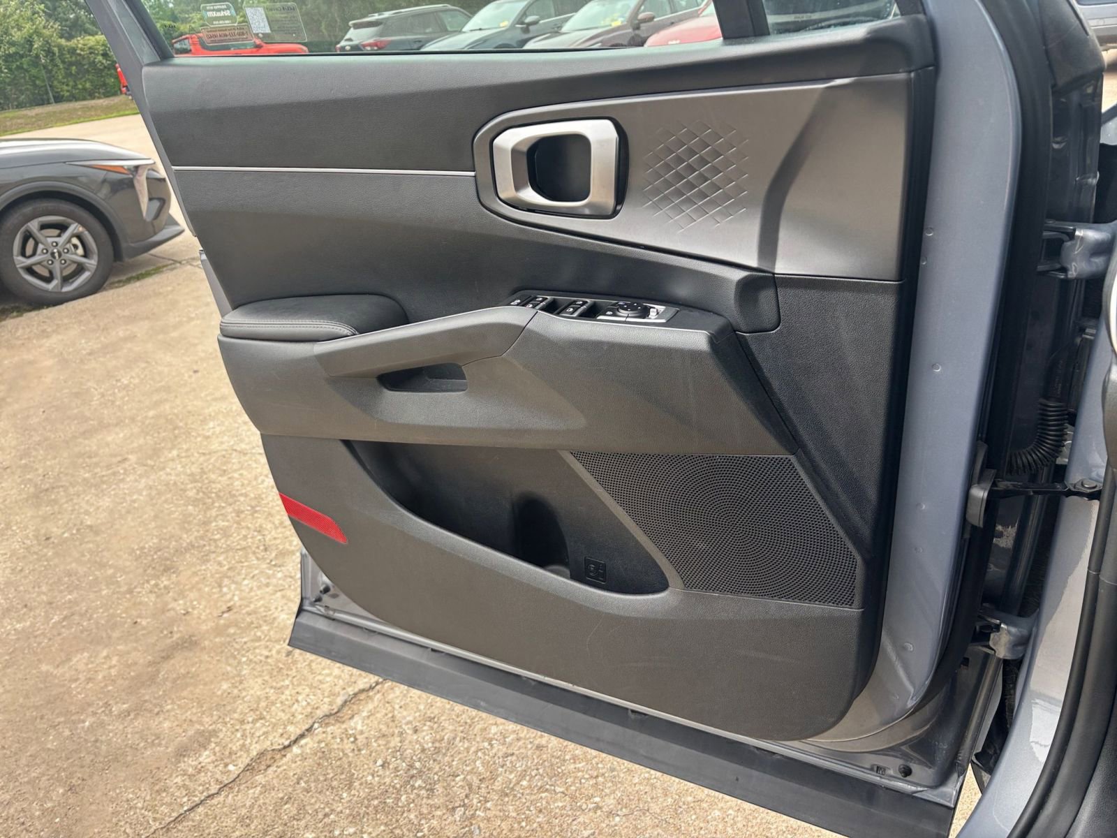 Used 2024 Kia Sorento S FWD image 18