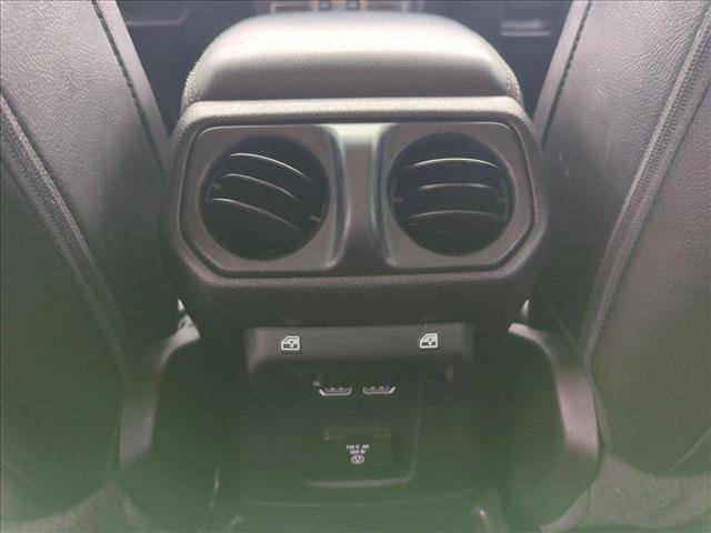 Used 2021 Jeep Wrangler Unlimited Sahara AWD/4WD image 17