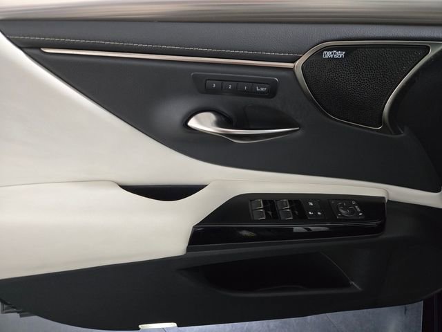 Used 2022 Lexus ES 350 F Sport w/ Accessory Package FWD image 29