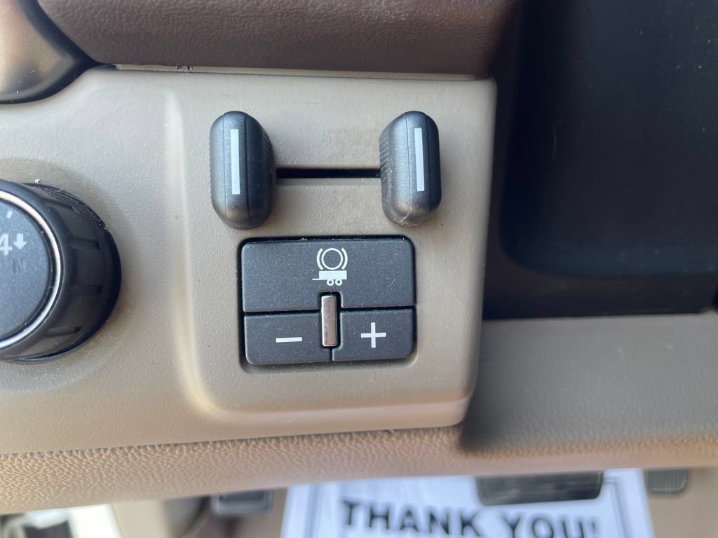 Used 2015 Chevrolet Suburban LTZ AWD/4WD image 19