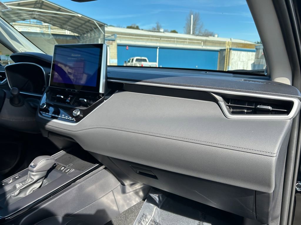 Used 2026 Toyota Corolla Cross XLE w/ Convenience Package image 26