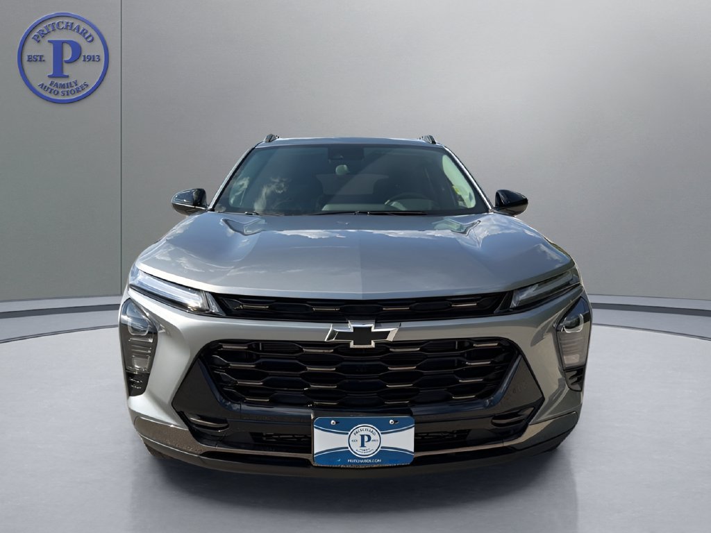 New 2026 Chevrolet Trax ACTIV w/ Driver Confidence Package FWD image 2