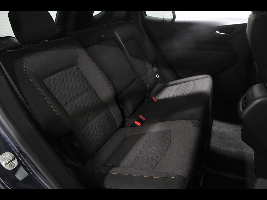 Certified 2018 Chevrolet Equinox LT FWD image 16