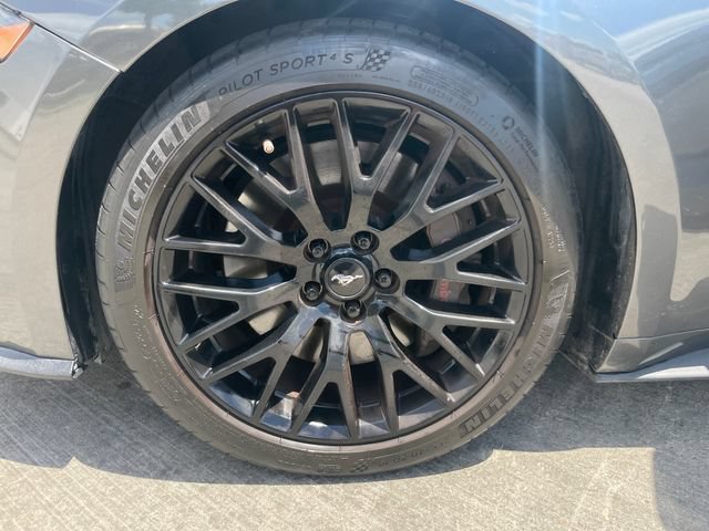 Used 2018 Ford Mustang GT w/ GT Performance Package RWD image 28