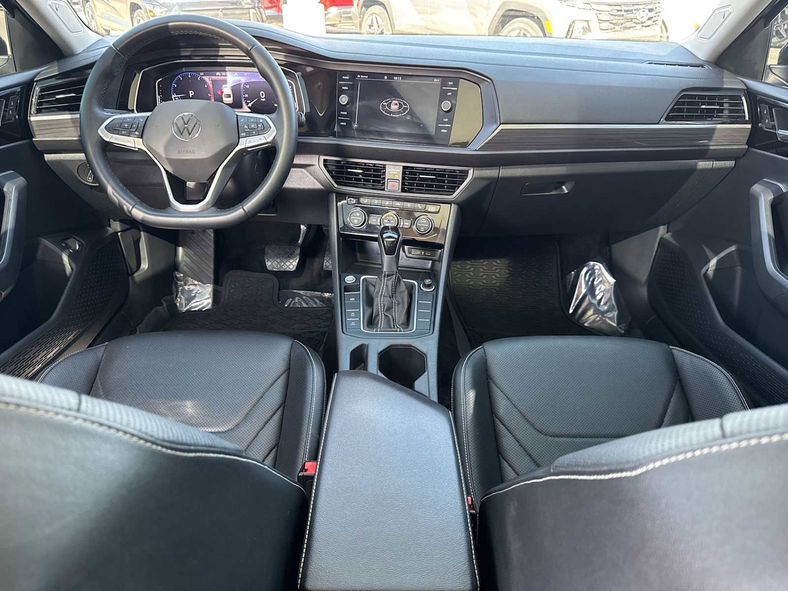 Used 2023 Volkswagen Jetta SEL image 9