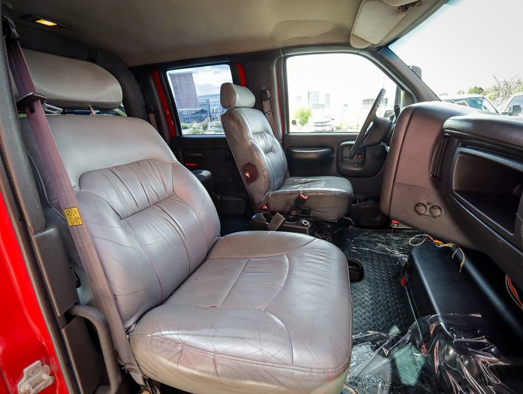 Used 2006 Chevrolet Kodiak C4500 2WD Crew Cab image 22