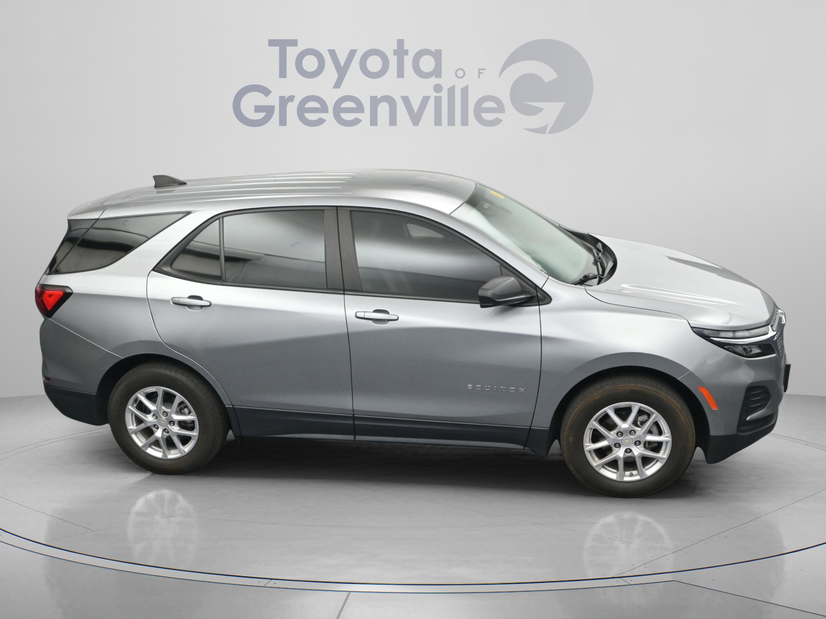 Used 2023 Chevrolet Equinox LS w/ LS Convenience Package FWD image 17
