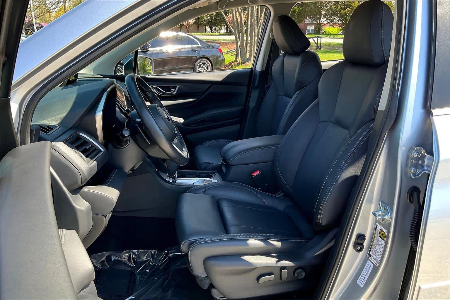 Used 2023 Subaru Ascent Limited w/ Technology Package image 8