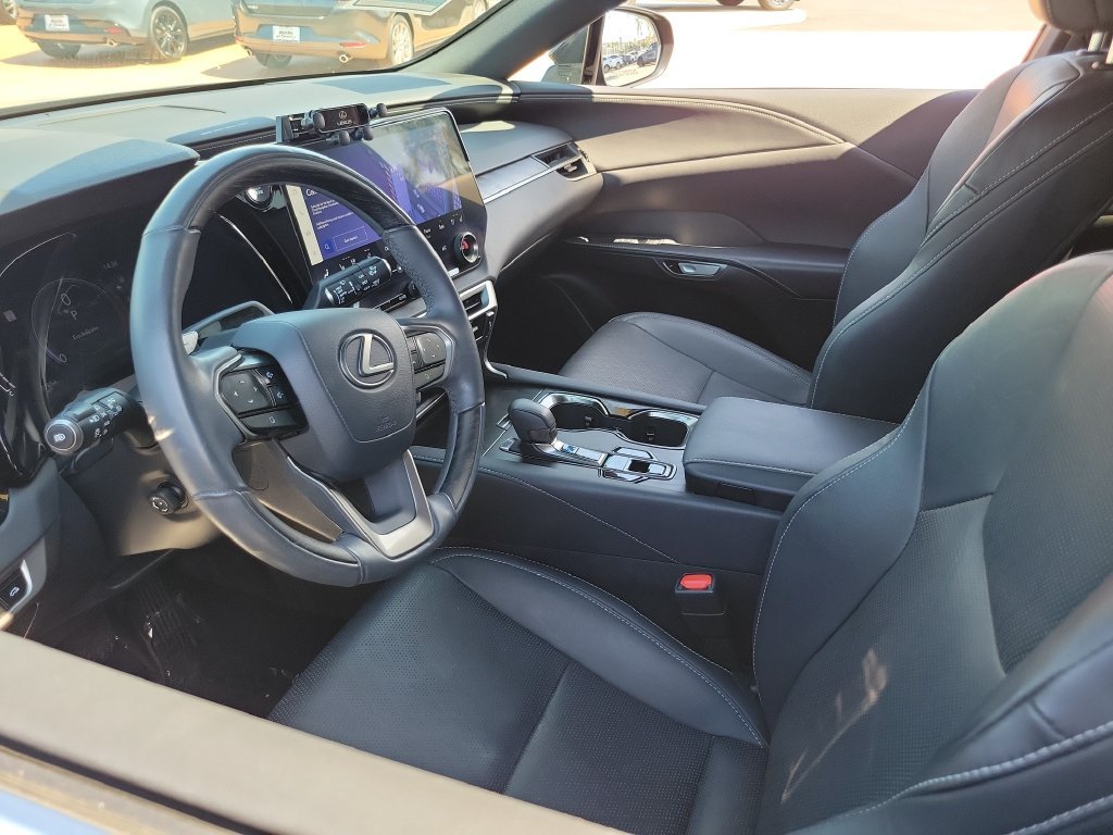 Used 2023 Lexus RX 350 Premium Plus w/ Cold Area Package FWD image 3