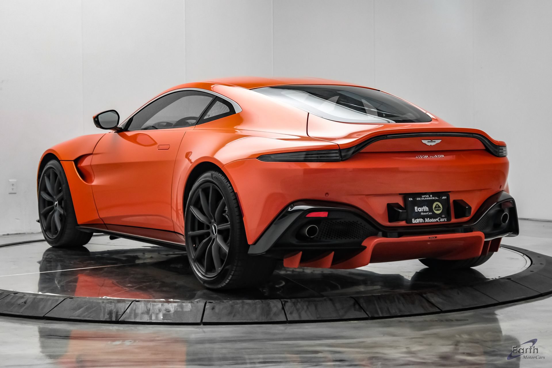 Used 2020 Aston Martin V8 Vantage Coupe RWD image 13