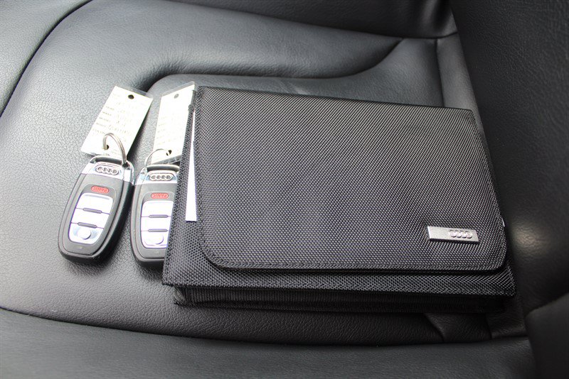Used 2013 Audi A4 2.0T Premium w/ Convenience Pkg AWD/4WD image 12