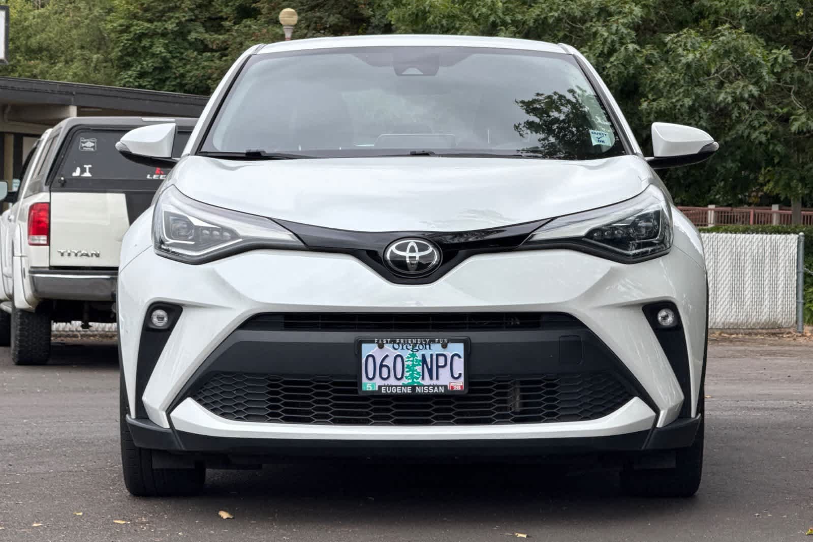 Used 2022 Toyota C-HR Limited FWD image 10