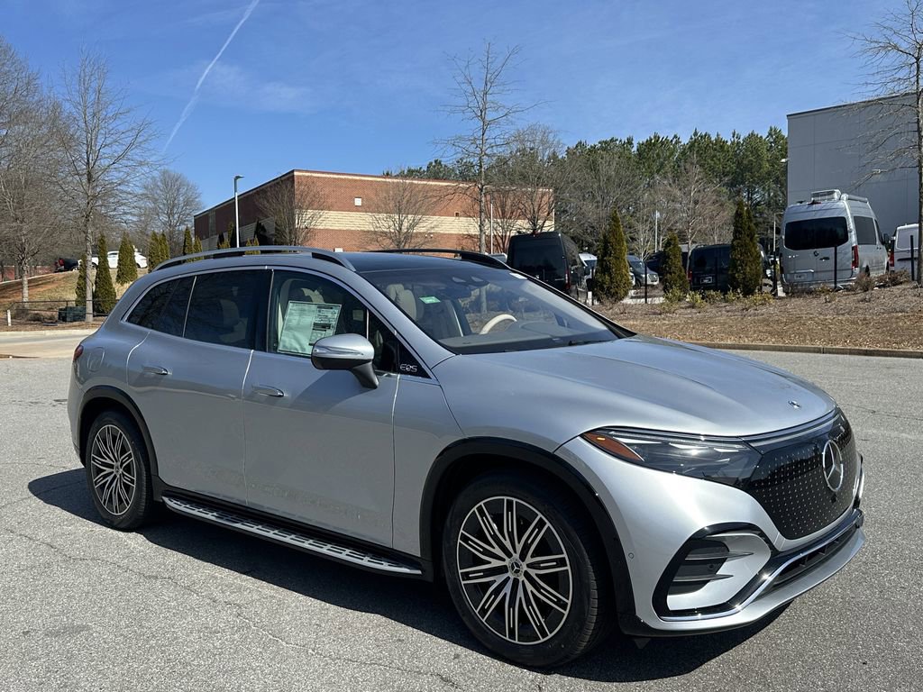 New 2026 Mercedes-Benz EQS 550 4MATIC SUV image 2