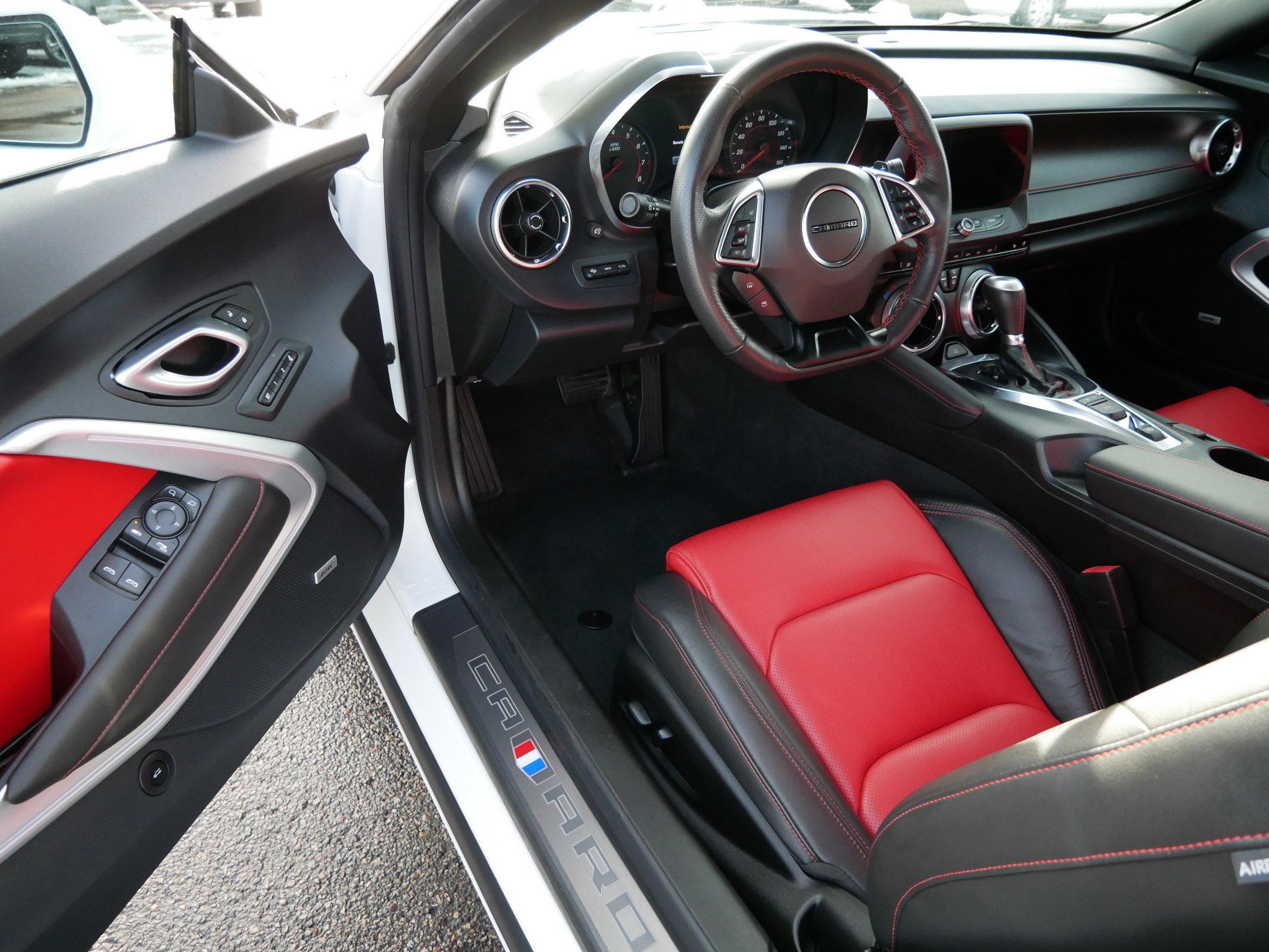 Used 2023 Chevrolet Camaro LT w/ RS Package image 9