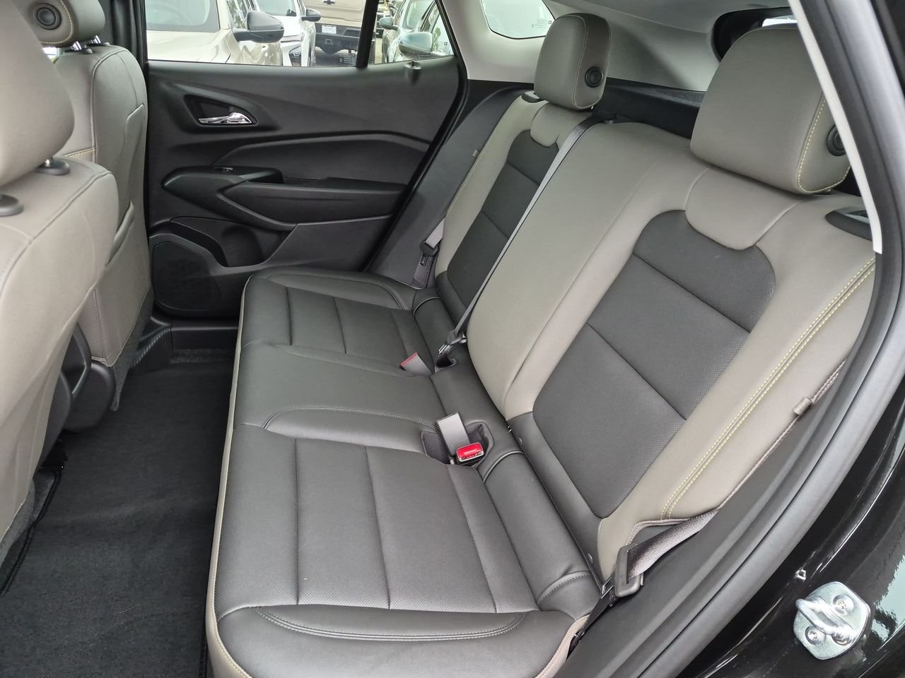 New 2026 Chevrolet Trax ACTIV w/ Driver Confidence Package FWD image 25