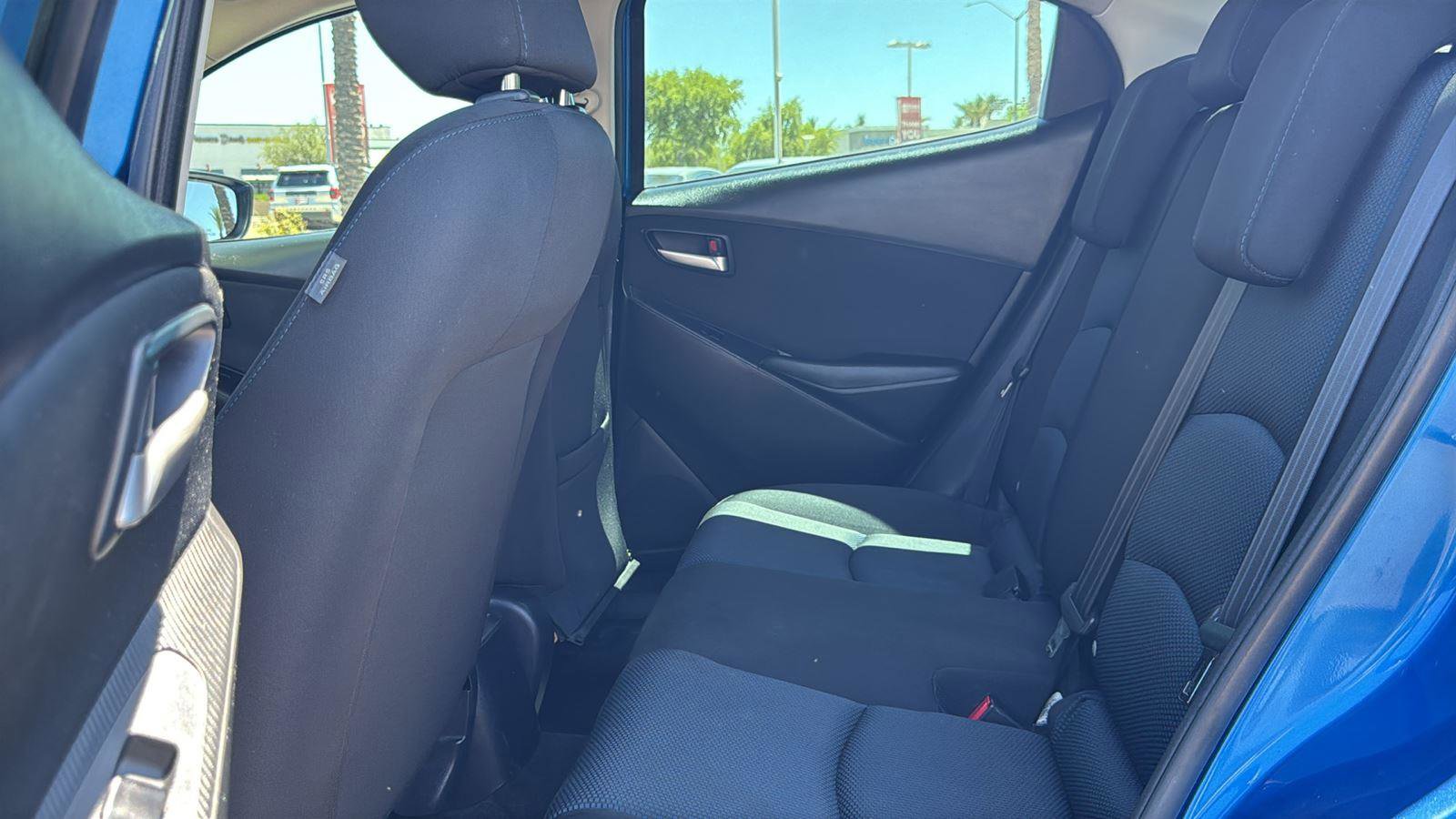 Used 2019 Toyota Yaris LE FWD image 28