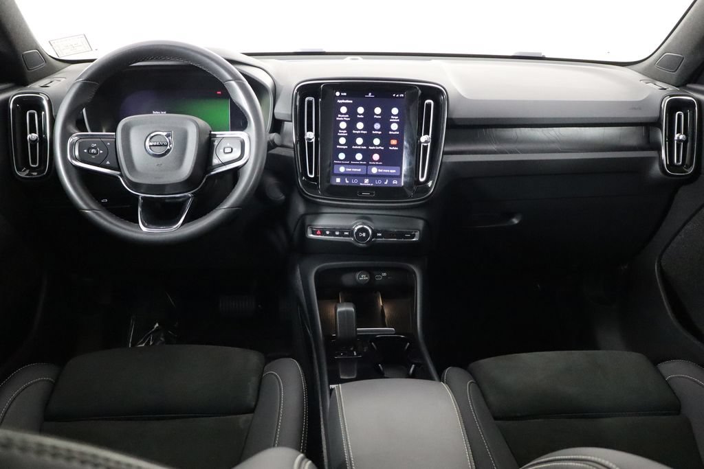 Used 2023 Volvo C40 P8 Recharge Plus AWD/4WD image 13