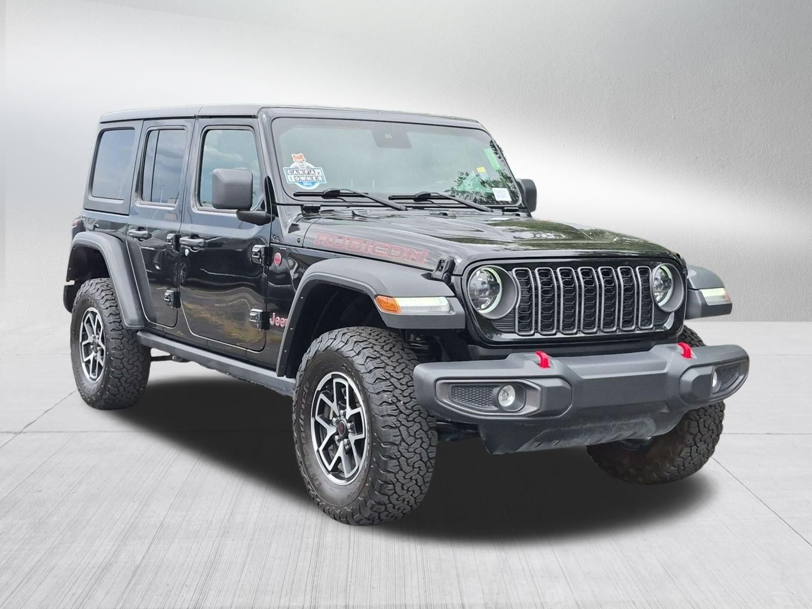 Used 2024 Jeep Wrangler Unlimited Rubicon w/ Convenience Group AWD/4WD image 7