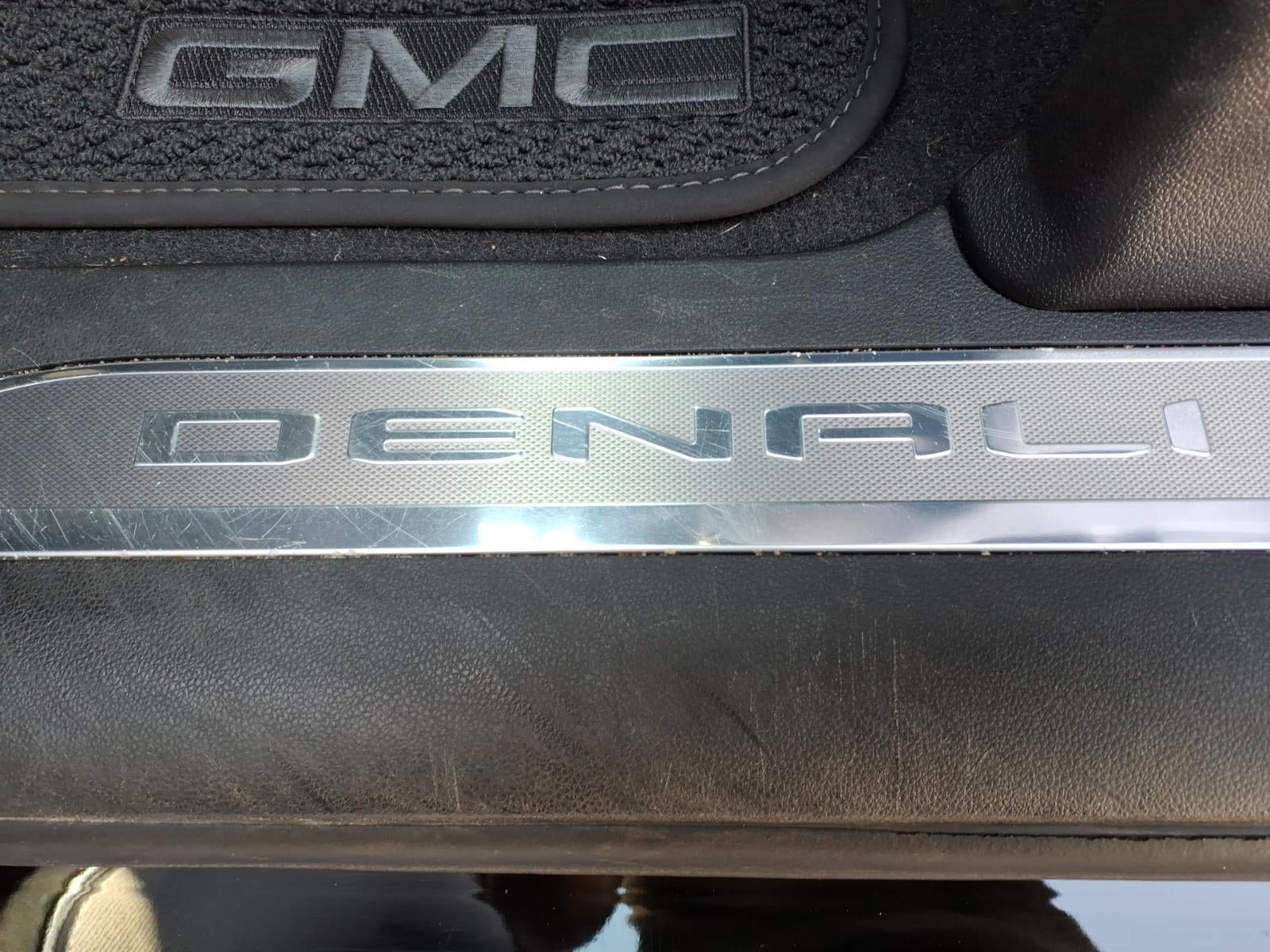 Used 2024 GMC Sierra 1500 Denali AWD/4WD image 19