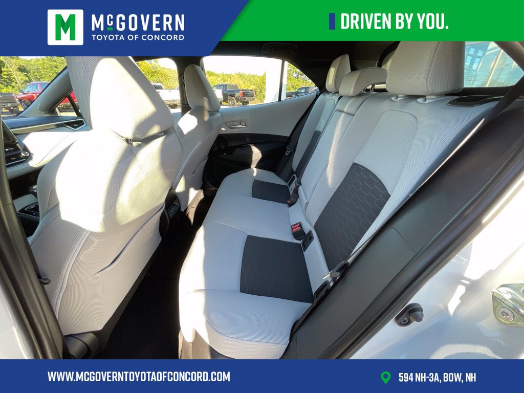 Used 2025 Toyota Corolla SE FWD image 25