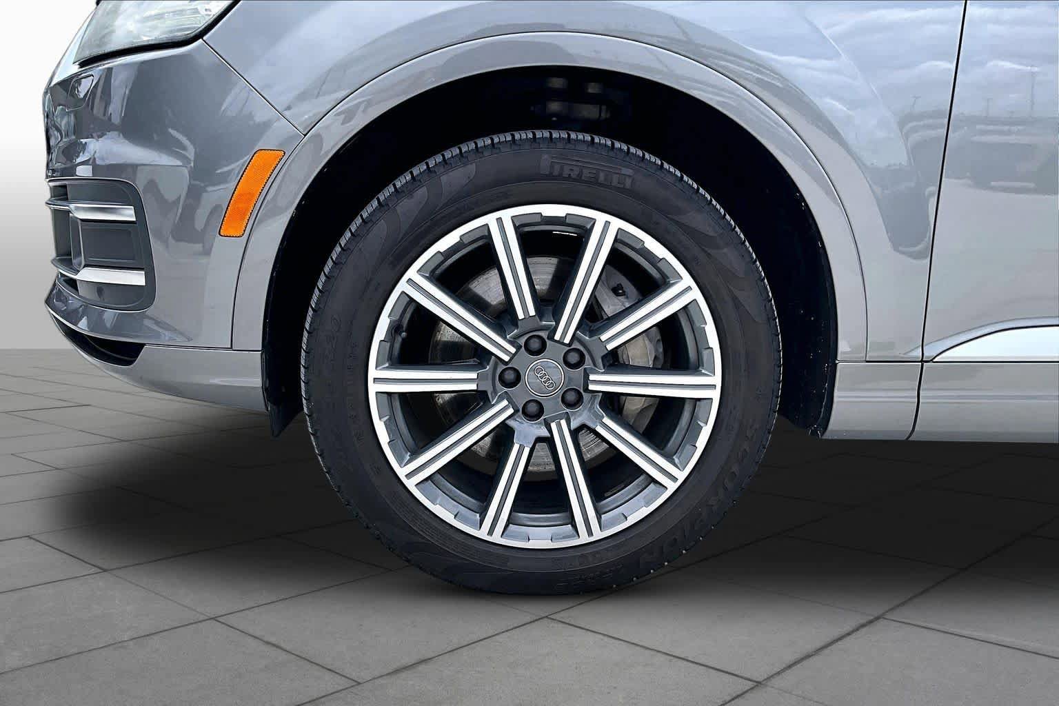 Used 2017 Audi Q7 3.0T Premium Plus w/ Premium Plus Package AWD/4WD image 11