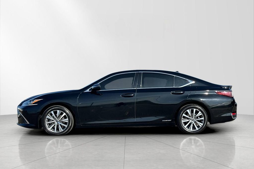 Certified 2020 Lexus ES 300h w/ Premium Package image 3