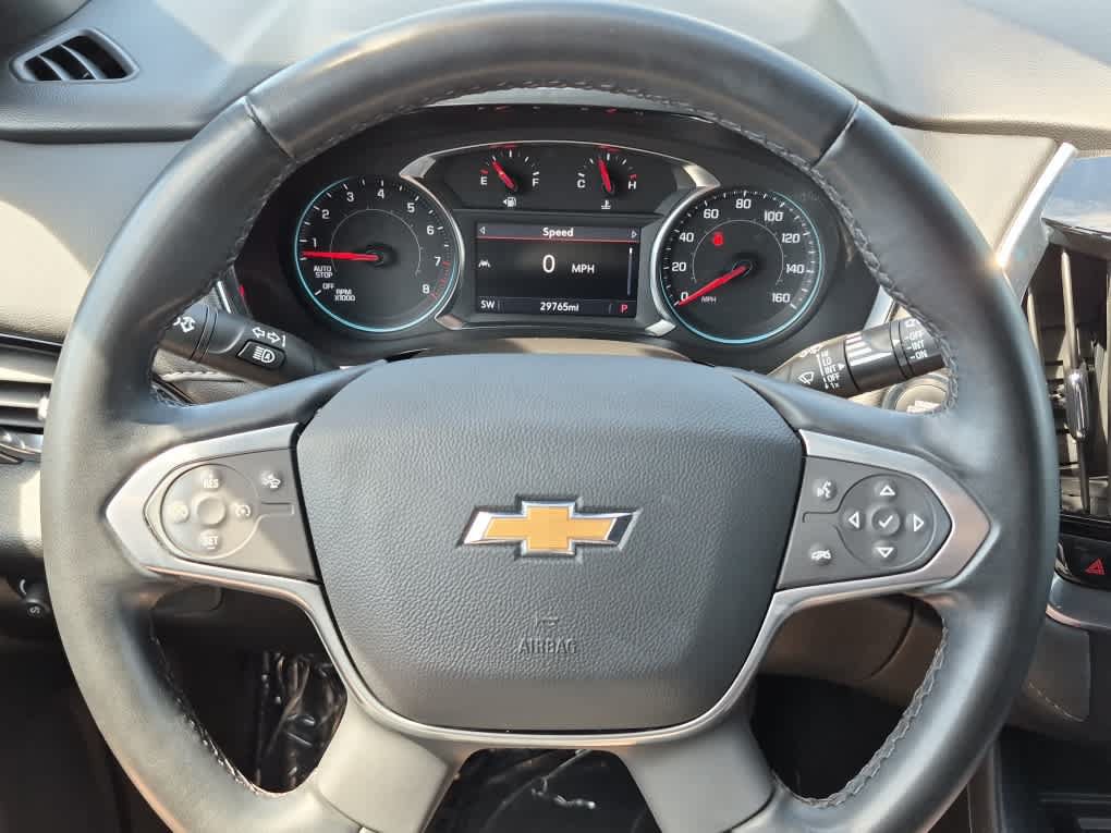 Used 2023 Chevrolet Traverse LT FWD image 18